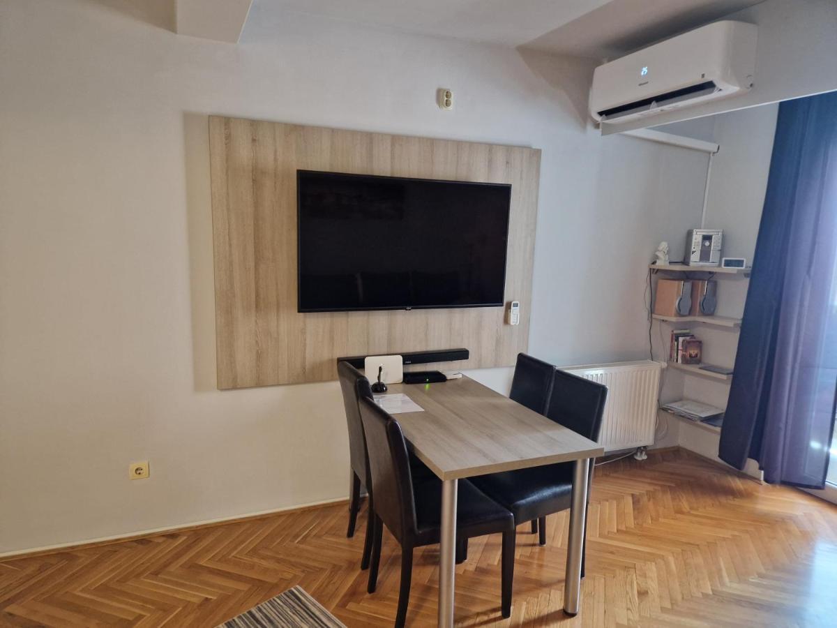 Apartment Viktor,Parking Osijek Exteriér fotografie