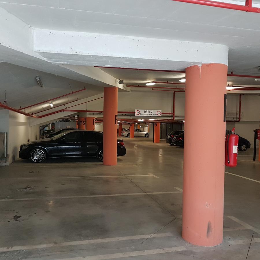 Apartment Viktor,Parking Osijek Exteriér fotografie